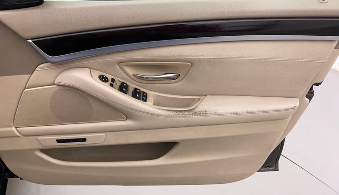 2013 BMW 5 Series 520D LUXURY LINE, Diesel, Automatic, 83,591 km, Driver Side Door Panels Control