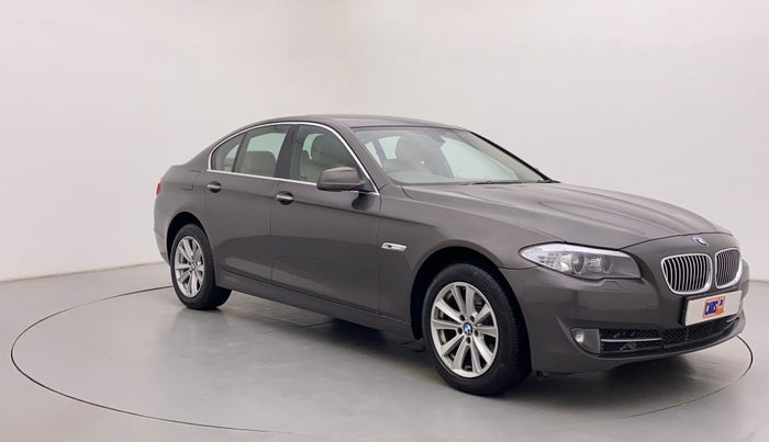 2013 BMW 5 Series 520D LUXURY LINE, Diesel, Automatic, 83,591 km, Right Front Diagonal