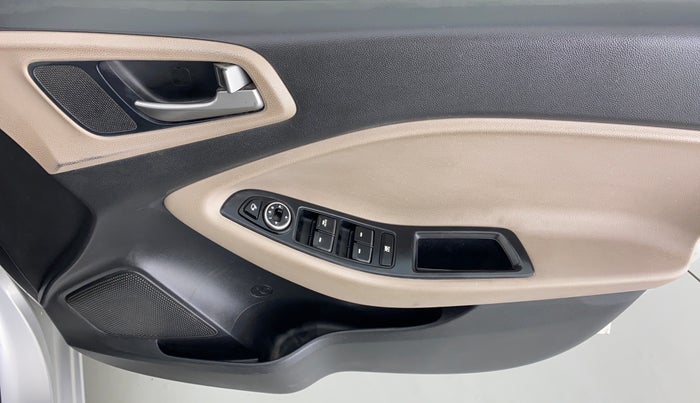 2015 Hyundai Elite i20 ASTA 1.2, Petrol, Manual, 41,230 km, Driver Side Door Panels Control