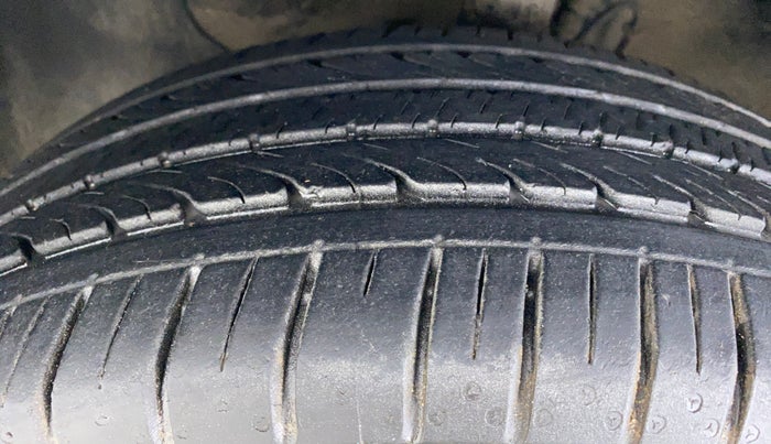 2015 Hyundai Elite i20 ASTA 1.2, Petrol, Manual, 41,230 km, Left Front Tyre Tread