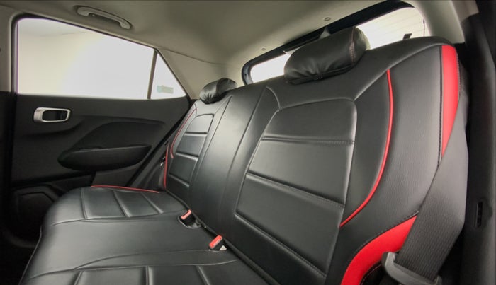 2020 Hyundai VENUE 1.0 TURBO GDI SX+ AT, Petrol, Automatic, 37,374 km, Right Side Rear Door Cabin View
