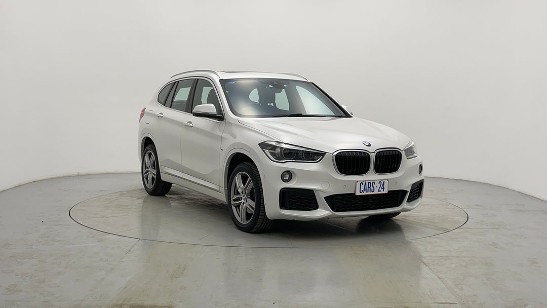 2019 BMW X1 Sdrive 18d, Automatic, 47609 km, Right Front Diagonal (45- Degree) View