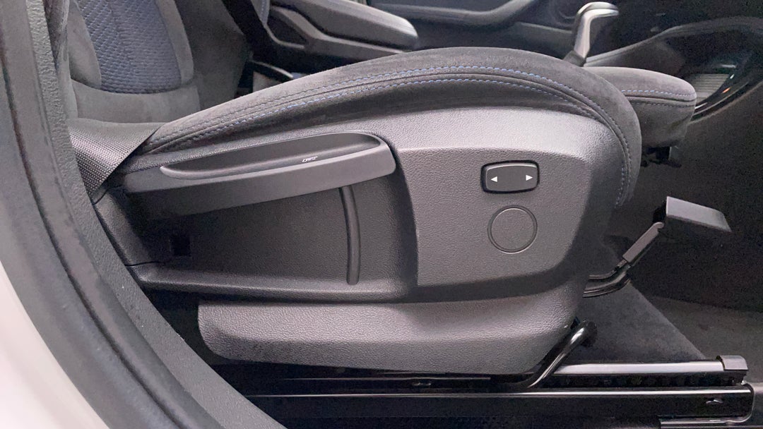 2019 BMW X1 Sdrive 18d, Automatic, 47609 km, Drivers Side Adjustment Panel