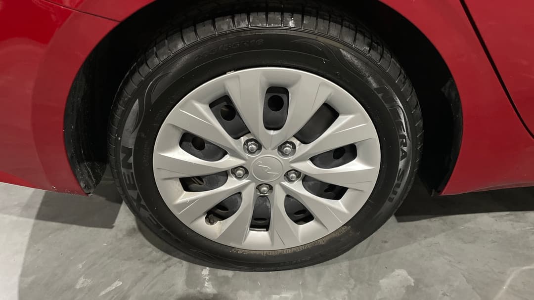 2024 Kia Cerato S, Automatic, 17864 km, Right Rear Wheel
