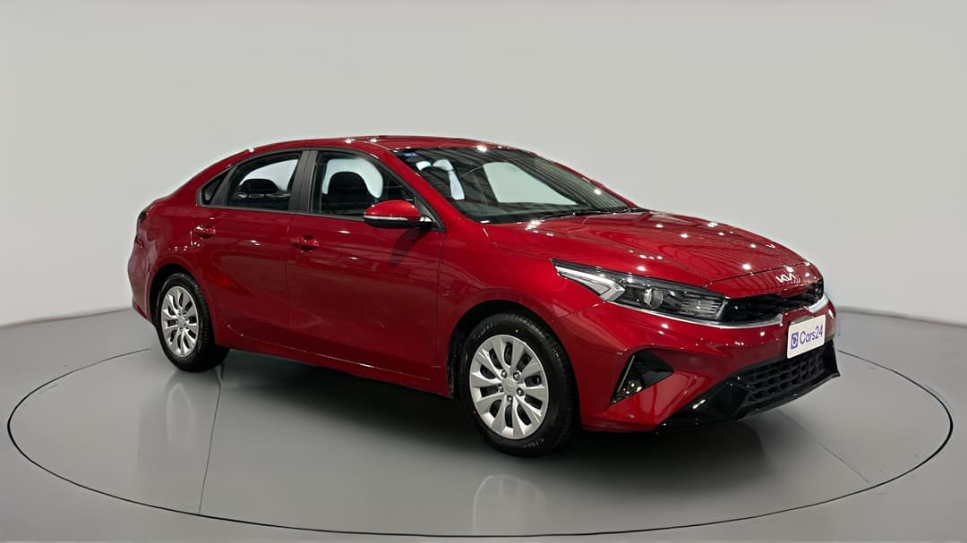 2024 Kia Cerato S, Automatic, 17864 km, Right Front Diagonal (45- Degree) View