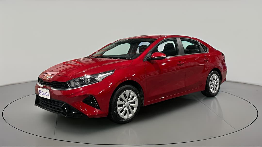 2024 Kia Cerato S, Automatic, 17864 km, Left Front Diagonal (45- Degree) View