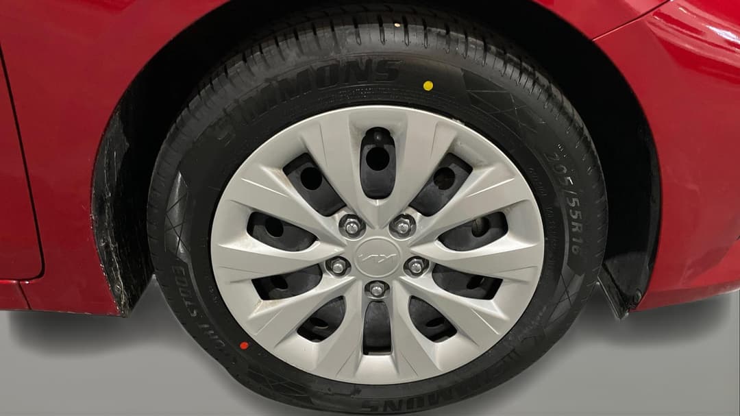 2024 Kia Cerato S, Automatic, 17864 km, Right Front Wheel