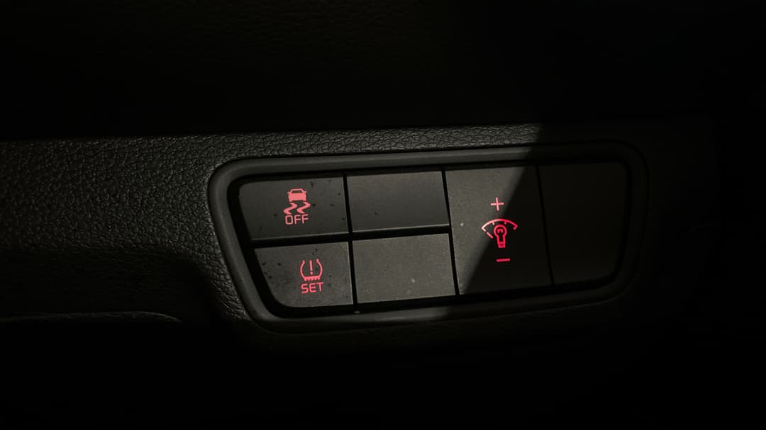 2024 Kia Cerato S, Automatic, 17864 km, Utility Switches/Buttons
