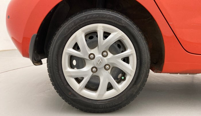 2017 Hyundai Grand i10 SPORTZ 1.2 KAPPA VTVT, Petrol, Manual, 28,008 km, Right Rear Wheel