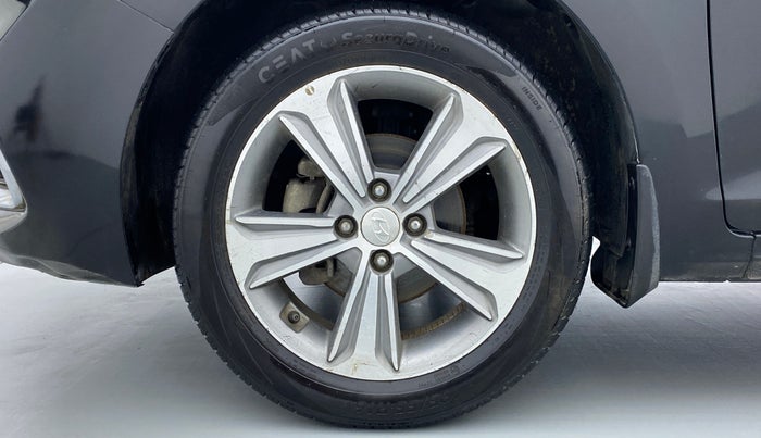 2018 Hyundai Verna 1.6 SX VTVT (O), Petrol, Manual, 33,444 km, Left Front Wheel