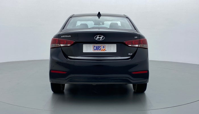 2018 Hyundai Verna 1.6 SX VTVT (O), Petrol, Manual, 33,444 km, Back/Rear View