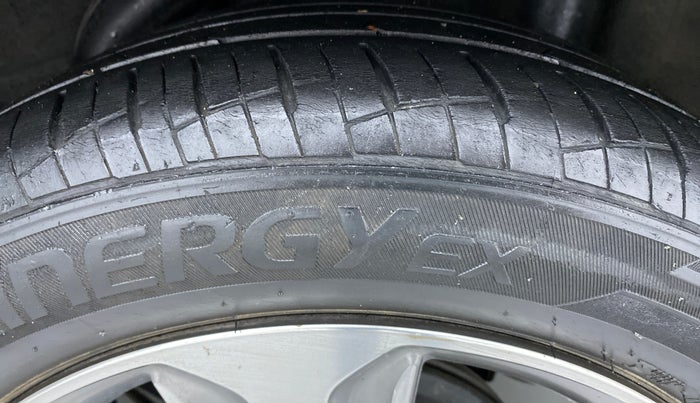 2018 Hyundai Verna 1.6 SX VTVT (O), Petrol, Manual, 33,444 km, Left Rear Tyre Tread