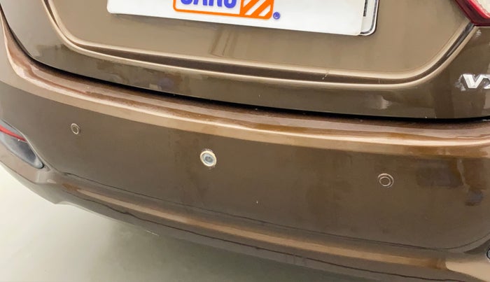 2015 Maruti Ciaz VXI, Petrol, Manual, 59,890 km, Infotainment system - Parking sensor not working
