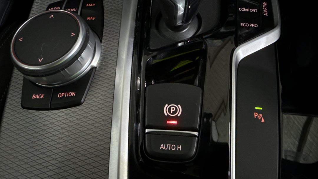 2020 BMW X3 sDrive20i M Sport, Automatic, 70396 km, Handbrake