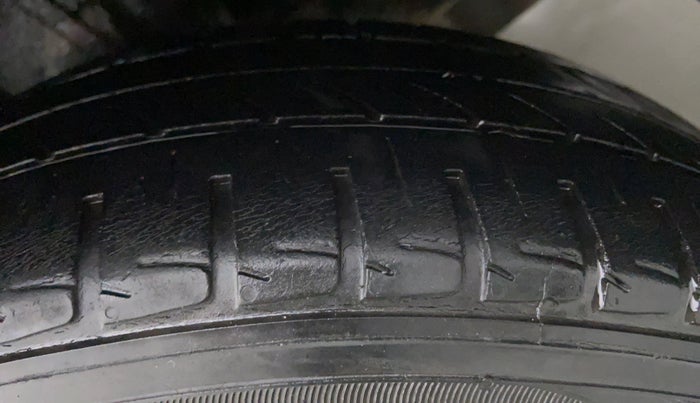 2011 Honda City V MT PETROL, Petrol, Manual, 62,548 km, Left Rear Tyre Tread