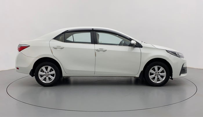 2018 Toyota Corolla Altis D 4D GL, Diesel, Manual, 84,978 km, Right Side View