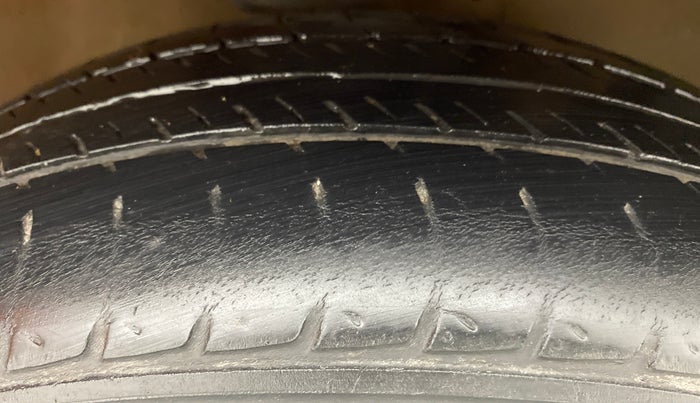 2018 Maruti Celerio ZXI D, Petrol, Manual, 41,594 km, Right Front Tyre Tread