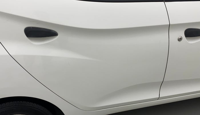 2015 Hyundai Eon D-LITE+, Petrol, Manual, 41,977 km, Right rear door - Minor scratches