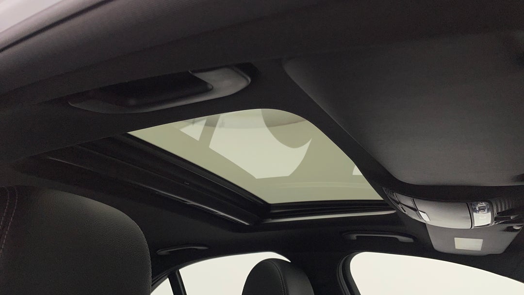 Interior Sunroof/Moonroof