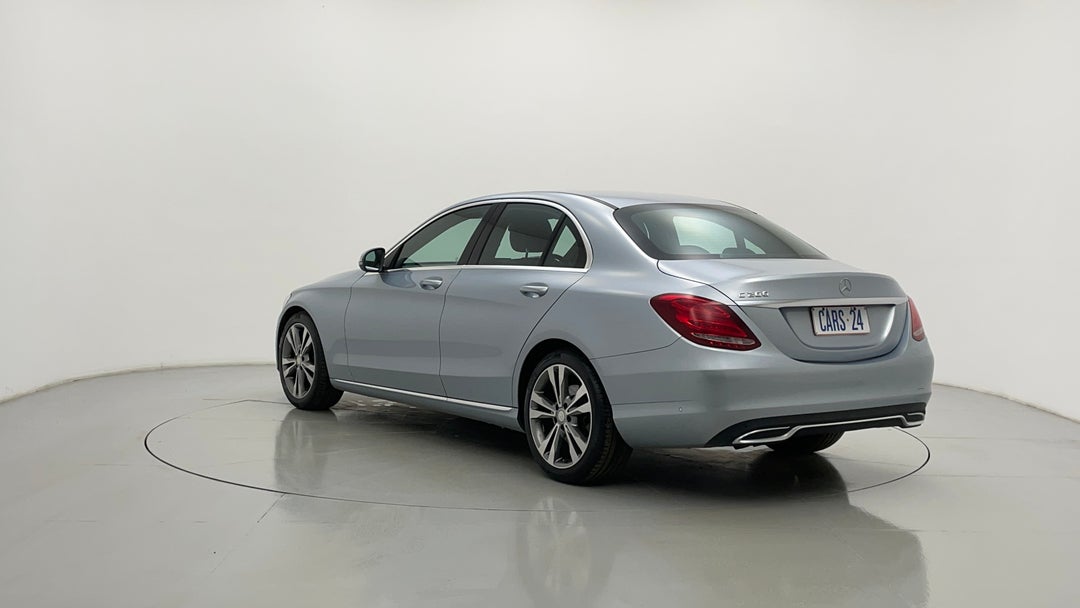 Left Back Diagonal (45- Degree) View