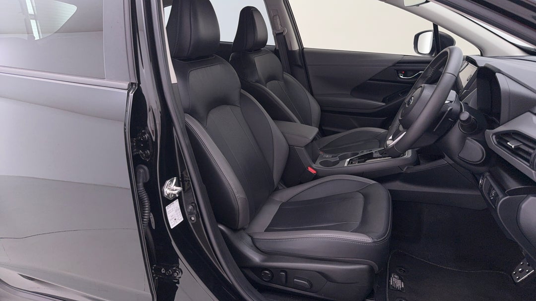 2023 Subaru Crosstrek AWD 2.0s, Automatic, 20775 km, Right Side Front Door Cabin View