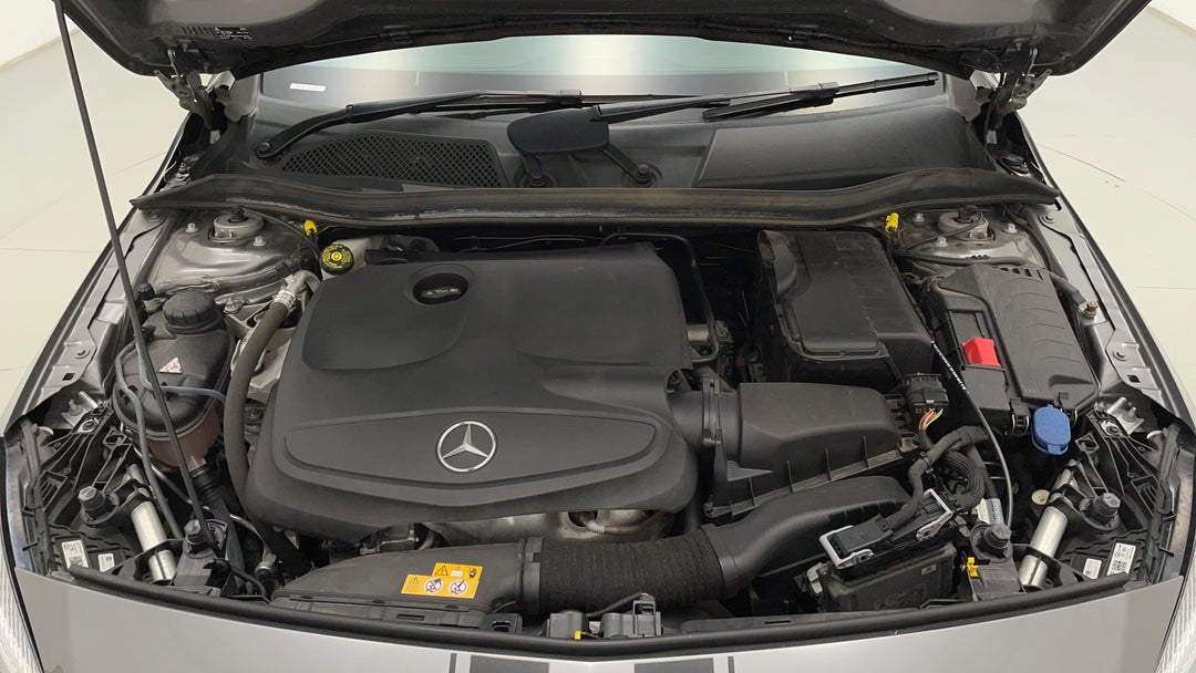 Open Bonnet (Engine)