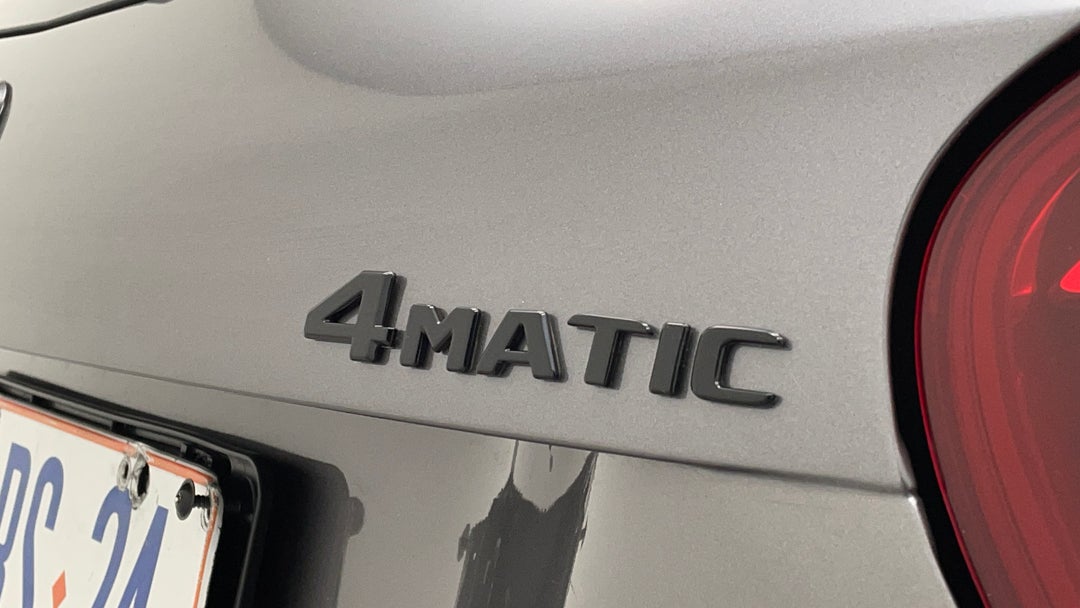 Badge (Boot Right Side)