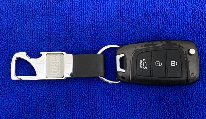 2017 Hyundai Verna 1.6 CRDI SX, Diesel, Manual, 47,772 km, Key Close Up