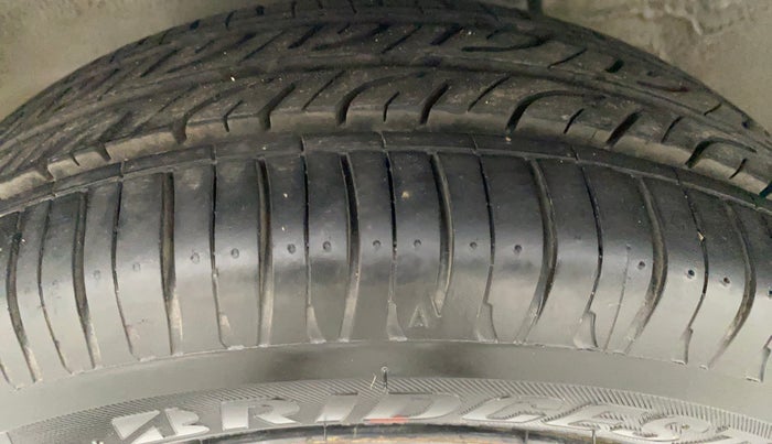 2017 Maruti Alto K10 VXI P, Petrol, Manual, 82,340 km, Left Front Tyre Tread