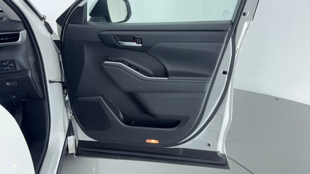 2021 Toyota Kluger Gxl (4x2), Automatic, 111624 km, Speaker View