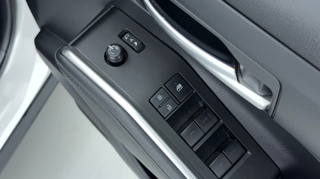 2021 Toyota Kluger Gxl (4x2), Automatic, 111624 km, Drivers Side Door Panel Controls
