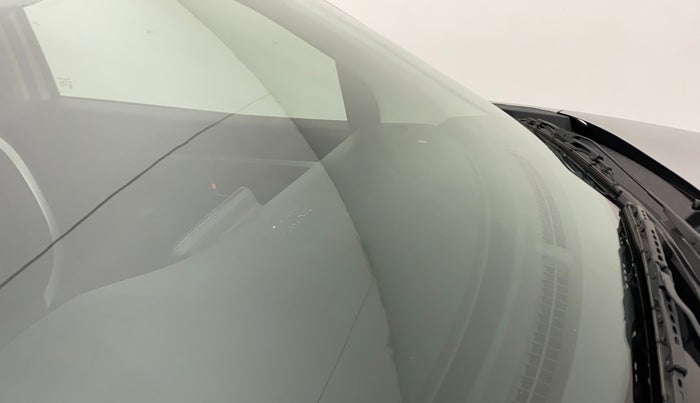 2021 Maruti XL6 ZETA AT, Petrol, Automatic, 31,767 km, Front windshield - Minor spot on windshield