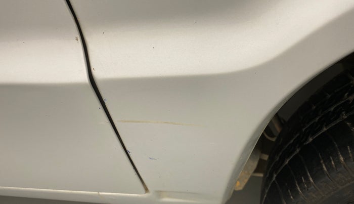 2014 Maruti OMNI E 8 STR, Petrol, Manual, 43,369 km, Left quarter panel - Minor scratches