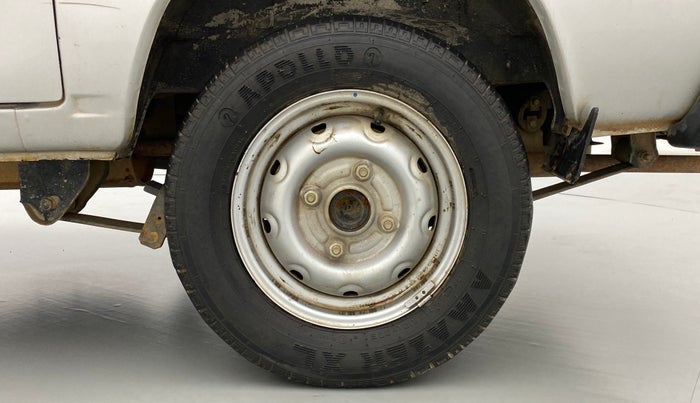 2014 Maruti OMNI E 8 STR, Petrol, Manual, 43,369 km, Left Rear Wheel