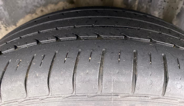 2018 Skoda Rapid STYLE 1.6 MPI MT, Petrol, Manual, 38,702 km, Left Rear Tyre Tread