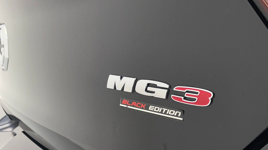 Badge (Boot Right Side)