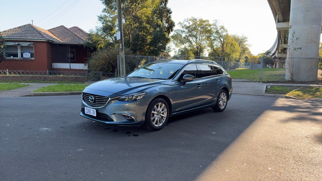 Left Front Diagonal (45- Degree) View