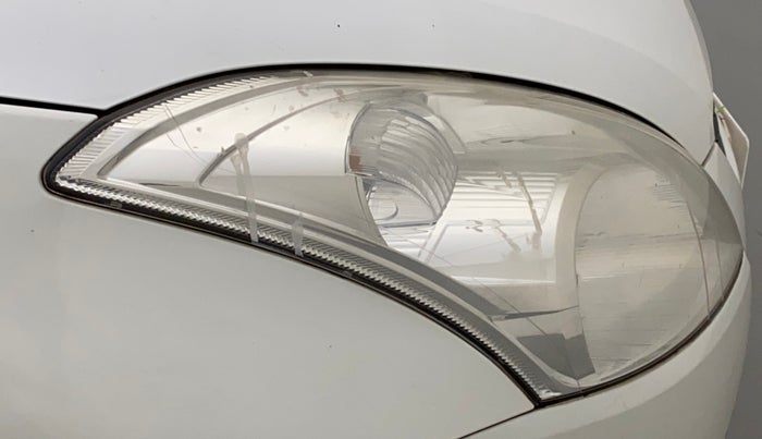 2013 Maruti Swift VDI, Diesel, Manual, 1,13,671 km, Right headlight - Faded