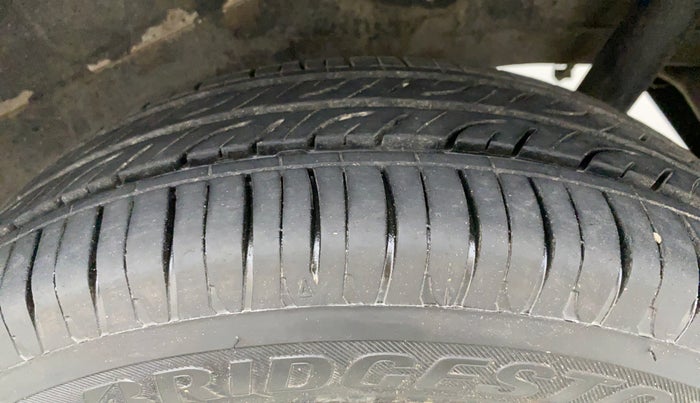 2011 Maruti Wagon R 1.0 VXI, Petrol, Manual, 45,068 km, Left Rear Tyre Tread