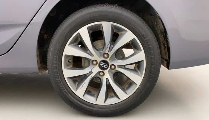 2015 Hyundai Verna FLUIDIC 4S 1.6 VTVT S(O), Petrol, Manual, 31,161 km, Left Rear Wheel