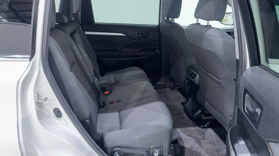 2017 Toyota Kluger Gx (4x2), Automatic, 105868 km, Right Side Rear Door Cabin View
