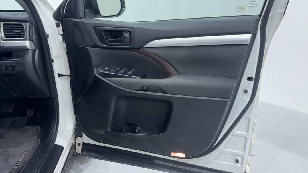 2017 Toyota Kluger Gx (4x2), Automatic, 105868 km, Speaker View