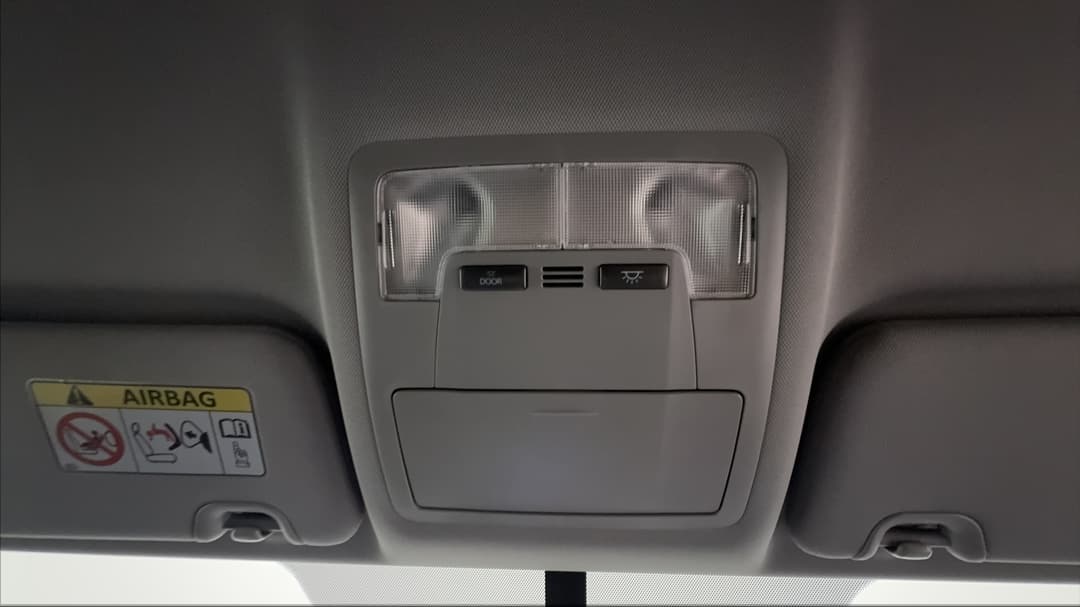 2017 Toyota Kluger Gx (4x2), Automatic, 105868 km, On-Roof Controls/Sunglass holder