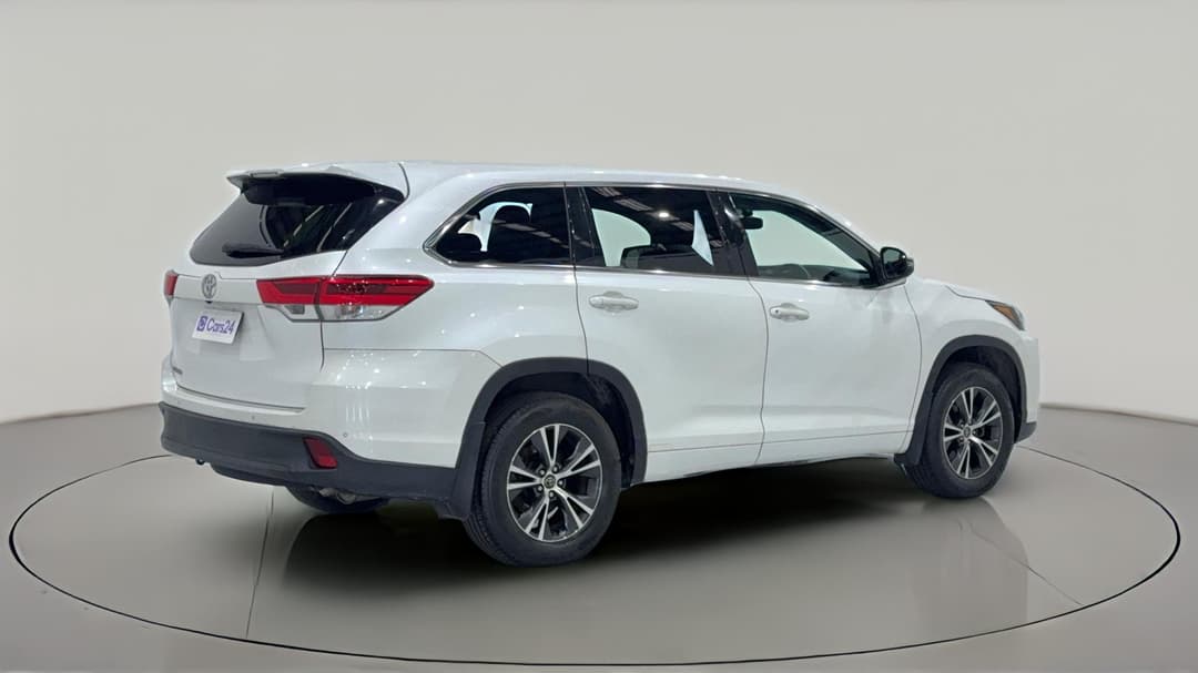2017 Toyota Kluger Gx (4x2), Automatic, 105868 km, Right Back Diagonal (45- Degree) View