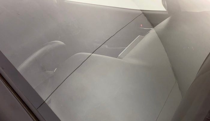 2019 Maruti Baleno ZETA PETROL 1.2, Petrol, Manual, 55,854 km, Front windshield - Minor spot on windshield