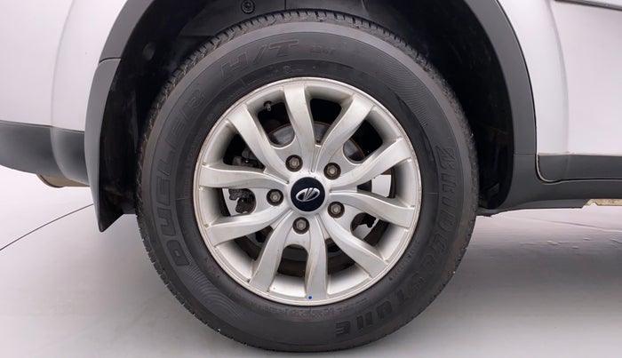 2018 Mahindra XUV500 W9, Diesel, Manual, 98,201 km, Right Rear Wheel