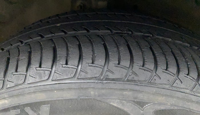 2017 Maruti Celerio VXI, Petrol, Manual, 22,107 km, Right Front Tyre Tread