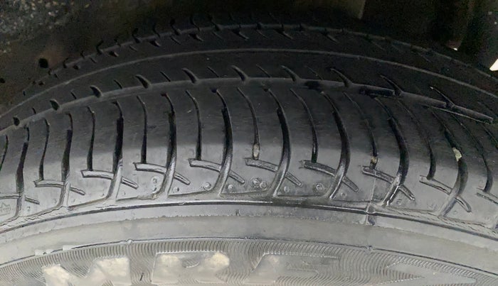 2017 Maruti Celerio VXI, Petrol, Manual, 22,107 km, Left Rear Tyre Tread