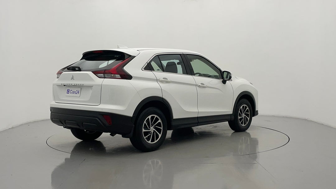 Right Back Diagonal (45- Degree) View