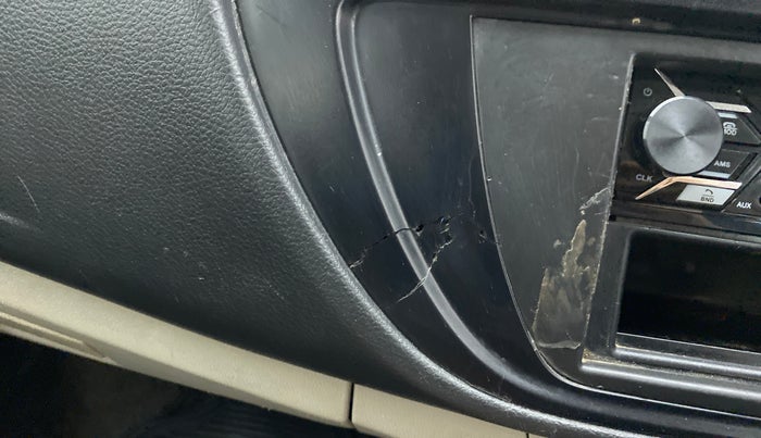 2019 Maruti Alto LXI, Petrol, Manual, 42,839 km, Dashboard - Minor damage
